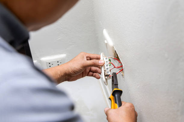 Best Affordable Emergency Electrician  in Dalton, OH